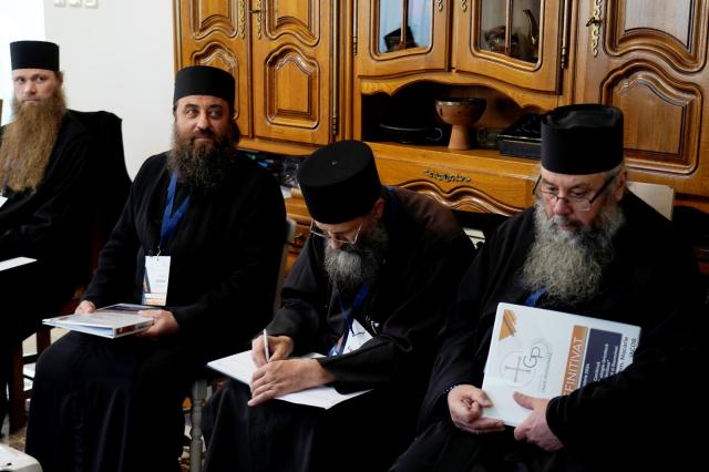 Preoții monahi din Eparhia Iașilor participă la cursurile pentru obținerea gradelor profesionale