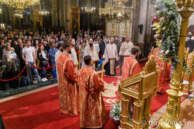 Priveghere în cinstea Sfântului Mare Mucenic și Tămăduitor Pantelimon la Catedrala Mitropolitană din Iași