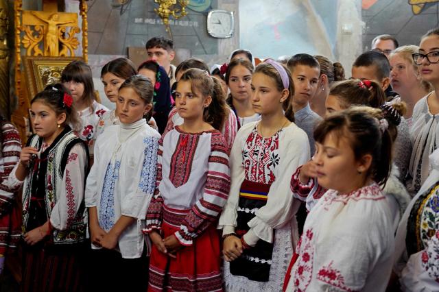 PS Nichifor Botoșăneanul a slujit la Parohia Românești, cu prilejul aniversării a 100 de ani de la sfințirea bisericii