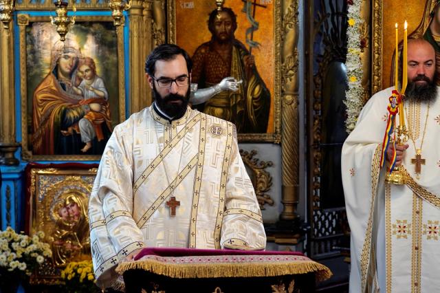 PS Nichifor Botoșăneanul a slujit la Parohia Românești, cu prilejul aniversării a 100 de ani de la sfințirea bisericii