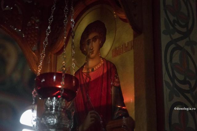 Icoana Sf. Pantelimon de la Mănăstirea Paltin