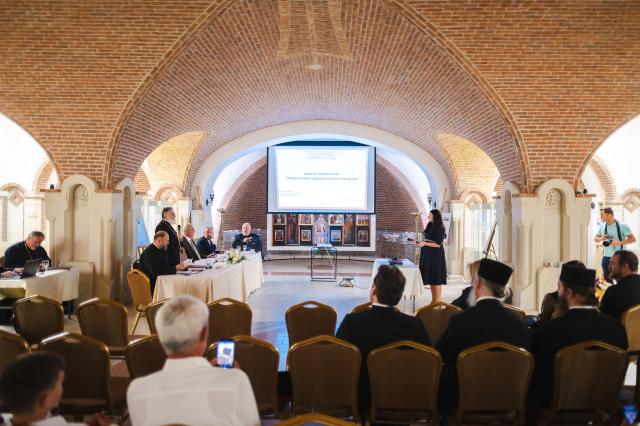 Două teze de doctorat, notate cu Magna cum laude, la Facultatea de Teologie Ortodoxă din Iași