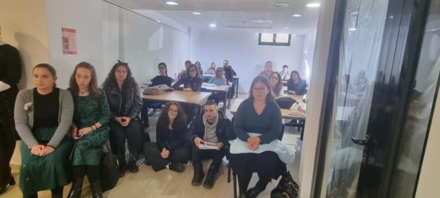 Atelierul „Viața dincolo de adicție”, prilej de reflecție și învățare pentru studenții de la Facultatea de Teologie Ortodoxă, specializarea Asistență Socială
