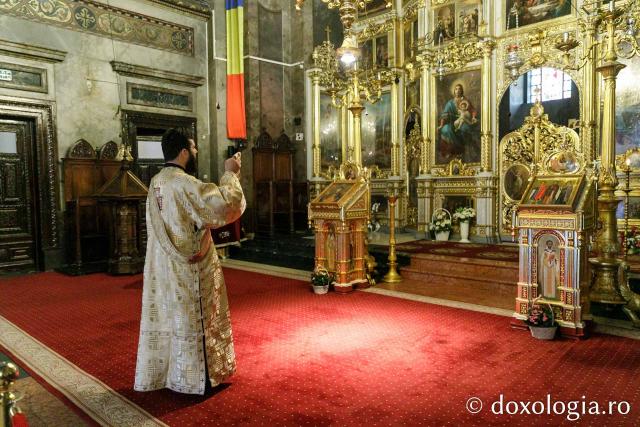 Slujire la Catedrala Mitropolitană