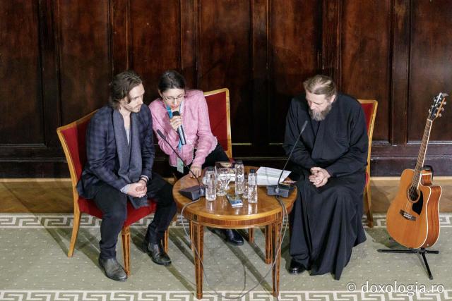 Jonathan Jackson în dialog cu Părintele Răzvan Ionescu: O întâlnire de suflet la Festivalul „Quo Vadis” de la Iași