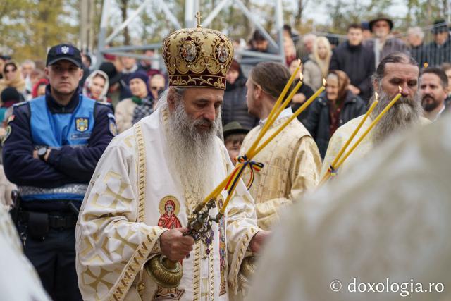 Biserica „Sfânta Cuvioasă Parascheva” din Ibăneasa-Știubieni, sfințită de IPS Teofan