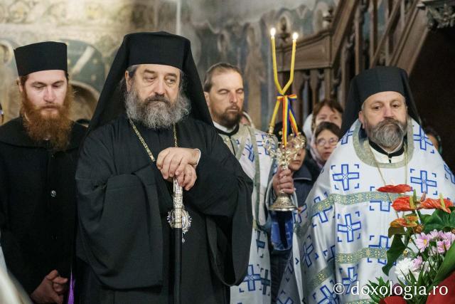 Slujire arhierească în cinstea Sfântului Cuvios Paisie Velicicovschi, la Mănăstirea Neamț