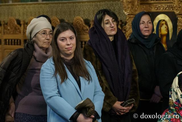 Bucurie duhovnicească la hramul Schitului „Vovidenia”
