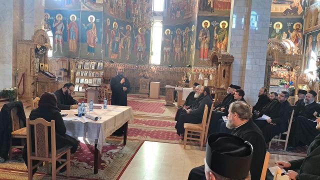 Ședință administrativă lunară în Protopopiatul Iași I, la Biserica „Sfântul Nectarie” din Iași