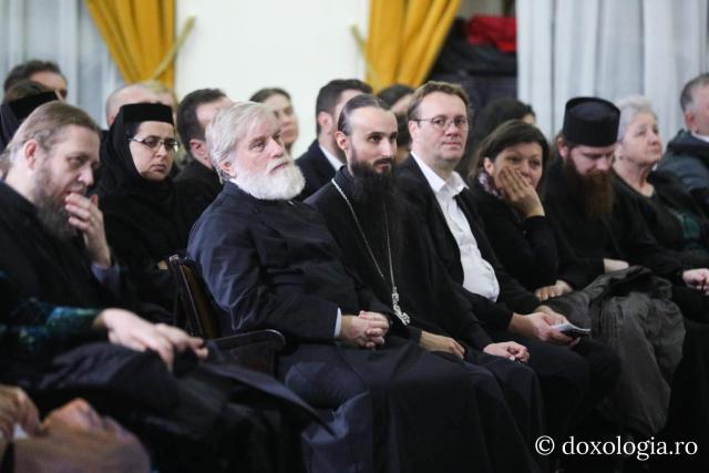 Părintele Efrem Vatopedinul a conferențiat la Iași, în cadrul Festivalului „Quo Vadis”