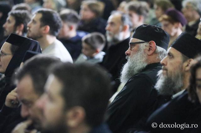 Conferință Sfântul Iosif Isihastul, Sfântul Paisie Aghioritul și Gheronda Iosif Vatopedinul, nădejde și putere în vremuri tulburi și neduhovnicești - Arhimandritul Efrem, starețul Mănăstirii Vatoped