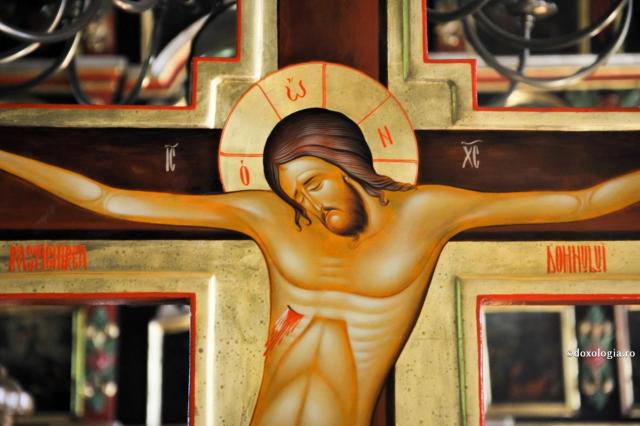 Mântuitorul nostru Iisus Histos, răstignit pe Cruce