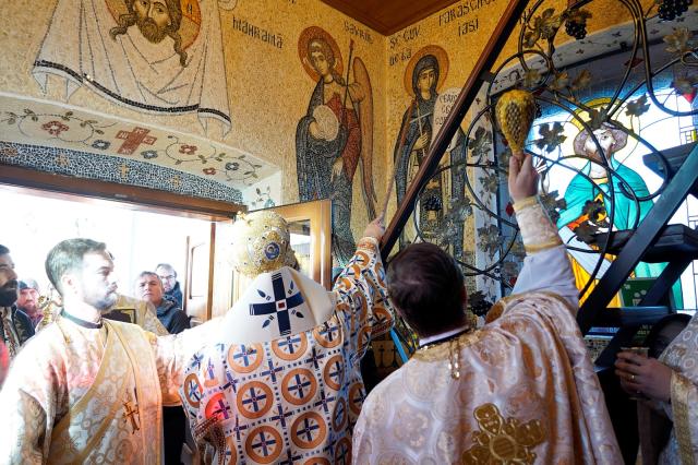 „Ori de câte ori privim către cel mai sărac decât noi, către cel bolnav, ne întâlnim în suferință cu Domnul”, le-a transmis PS Nichifor Botoșăneanul ieșenilor din Bucium