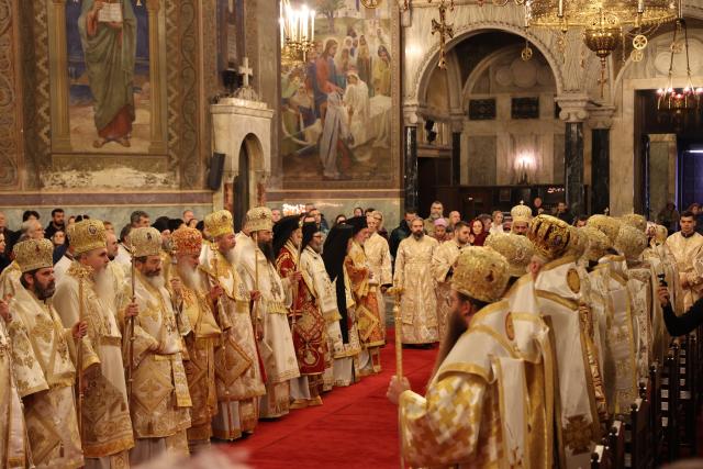Zeci de ierarhi prezenți la liturghia aniversară a Catedralei din Sofia