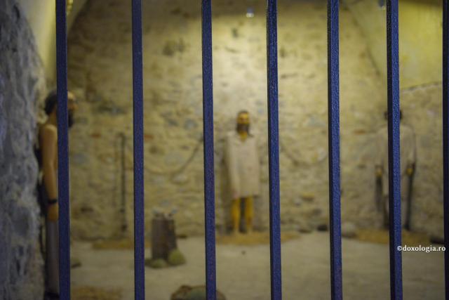 Temnițe în temnițe – Scurt pelerinaj lăuntric în Apostolul duminicii a 25-a după Rusalii