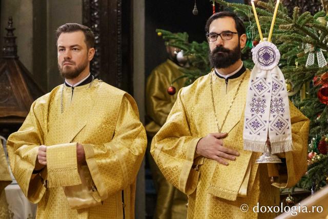 Sărbătoarea Nașterii Domnului a adunat sute de credincioși la Catedrala Mitropolitană din Iași