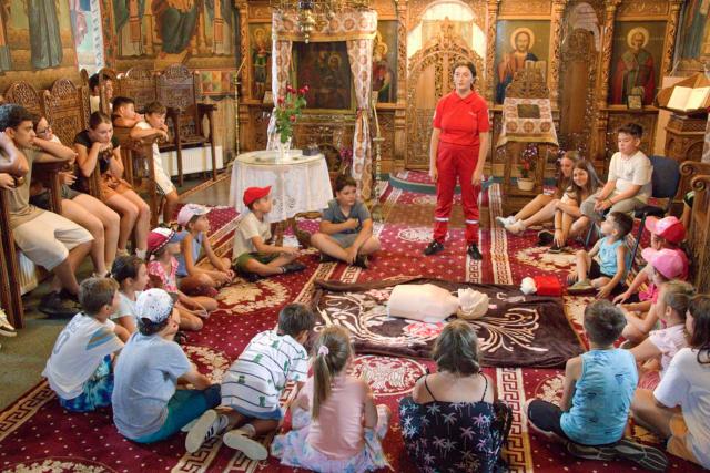O lume mai bună se clădește prin tineri | Concursul de proiecte adresat tinerilor din Arhiepiscopia Iașilor