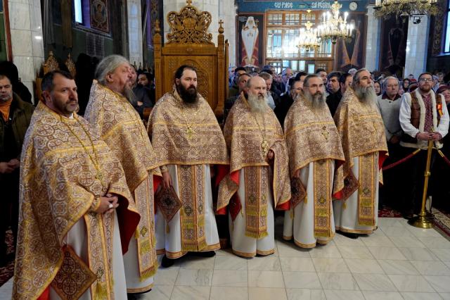 Slujbă pentru cei trei mari duhovnici de la Sihăstria. PS Nichifor Botoșăneanul: „”