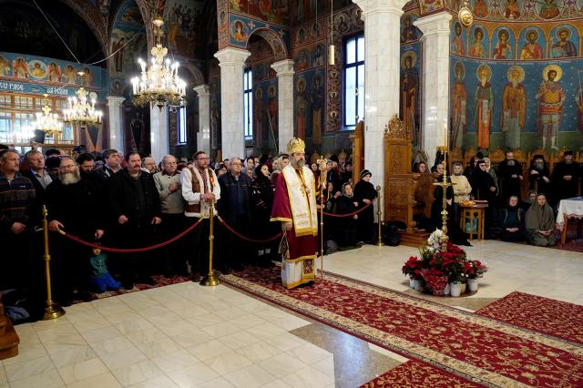 Slujbă pentru cei trei mari duhovnici de la Sihăstria. PS Nichifor Botoșăneanul: „”