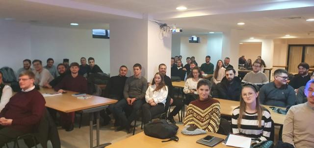 Părinții Cleopa Ilie și Paisie Olaru, evocați de studenții Facultății de Teologie din Iași la Cercul de Spiritualiate
