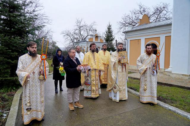 Duminica după Nașterea Domnului, la Parohia Voinești: „Să avem alegerea cea bună, să ne bucurăm de Domnul”