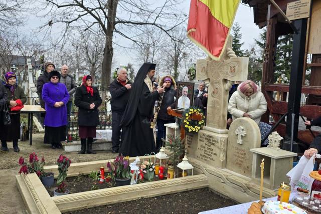 Slujire arhierească în Parohia Andrieșeni: Pomenirea Părintelui Mihai Cepeliuc și sfințirea casei parohiale