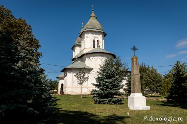 Catedrala episcopală din Huși