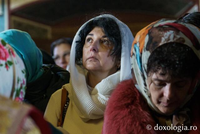Credincioșii ieșeni s-au rugat alături de PS Nichifor Botoșăneanul la hramul Mănăstirii Copou