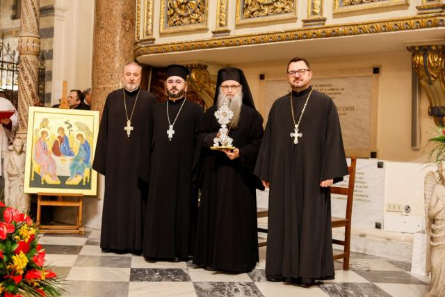 Dar de mare preț pentru Ortodoxia românească: Moaștele Sfântului Apostol Andrei ajung la Catedrala Națională din București