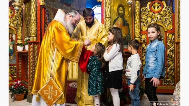 PS Ignatie, Episcopul Hușilor la Liturghia de 1 ianuarie