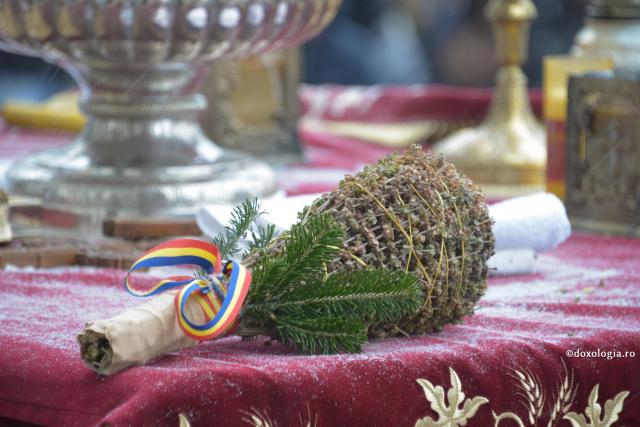 Slujba de sfințire a apei la Catedrala Mitropolitană din Iași