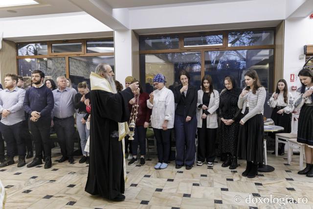 Colegiul Sfântul Nicolae a îmbrăcat veșminte noi pentru oaspeți