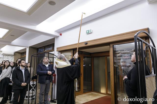 Colegiul Sfântul Nicolae a îmbrăcat veșminte noi pentru oaspeți