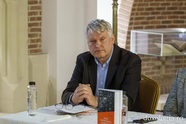 Cartea „Tablouri din istoria culturală a religiozității ruse” a fost lansată la Iași