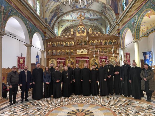 Clericii din Italia participă în aceste zile la un atelier dedicat catehizării adulților