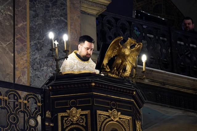 Bucuria tinerilor la hramul Catedralei Mitropolitane: „Să aleg să fiu sincer cu mine, cu alții și cu Dumnezeu”