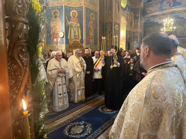 Biserica „Adormirea Maicii Domnului” din Târgu Neamț are un nou paroh