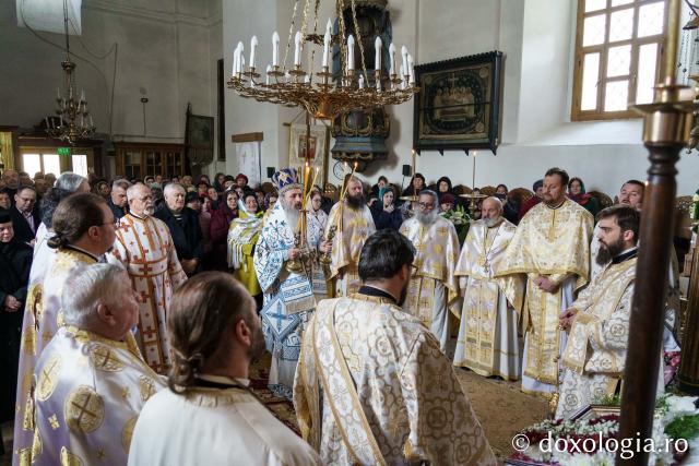 De sărbătoarea Bunei Vestiri, IPS Teofan a slujit la hramul Mănăstirii Miclăușeni