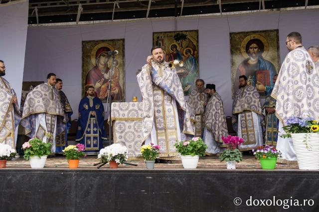 Rugăciune și comemorare: 107 ani de la Unirea Basarabiei, marcați la Bârnova