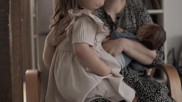 „Transformă grijile în grijă”, o campanie pentru construirea Centrului Maternal „Sfânta Emilia” Iași