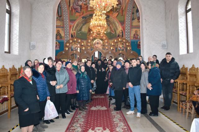 Zi de sărbătoare pentru credincioșii din satele Iacobeni și Broșteni: comunitatea are un nou paroh