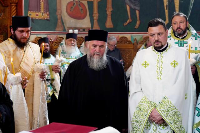 Mama starețului Mănăstirii Neamț, Elvira Sauciuc, a fost înmormântată