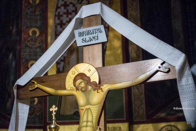 Crucea, urmarea și... Hristos! (Marcu 8, 34-38)