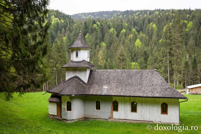 Schitul Brateș
