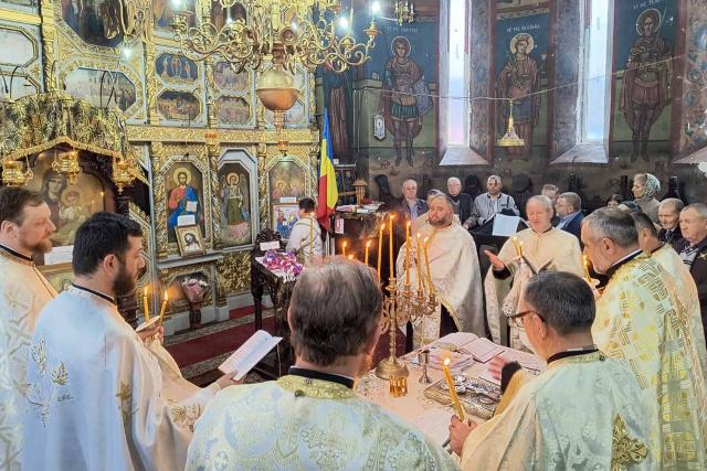Seară duhovnicească dedicată Lunii pentru Viață la Parohia „Sfânta Treime” – Covasna