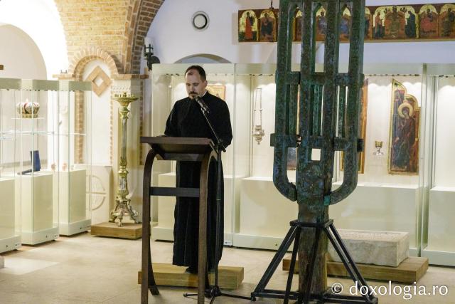 Muzeul Mitropolitan din Iași a inaugurat expoziția „Crucii Tale ne închinăm, Stăpâne, și sfântă Învierea Ta o lăudăm și o slăvim”