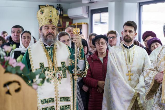 Zi de sărbătoare în Iași: Parohia Uricani II a primit binecuvântare arhierească și un nou spațiu de rugăciune