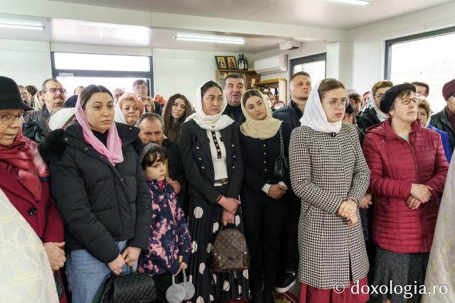 Zi de sărbătoare în Iași: Parohia Uricani II a primit binecuvântare arhierească și un nou spațiu de rugăciune