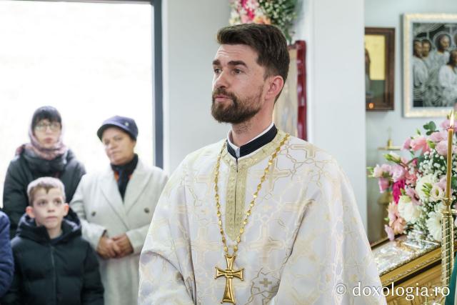 Zi de sărbătoare în Iași: Parohia Uricani II a primit binecuvântare arhierească și un nou spațiu de rugăciune
