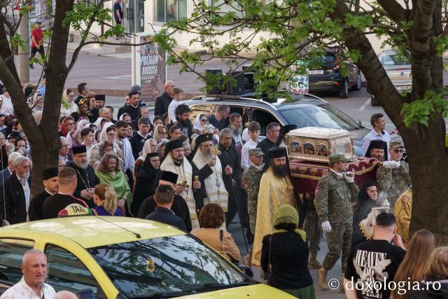 Botoșaniul în rugăciune: Moaștele Sfântului Gheorghe Pelerinul, purtate pe străzile orașului
